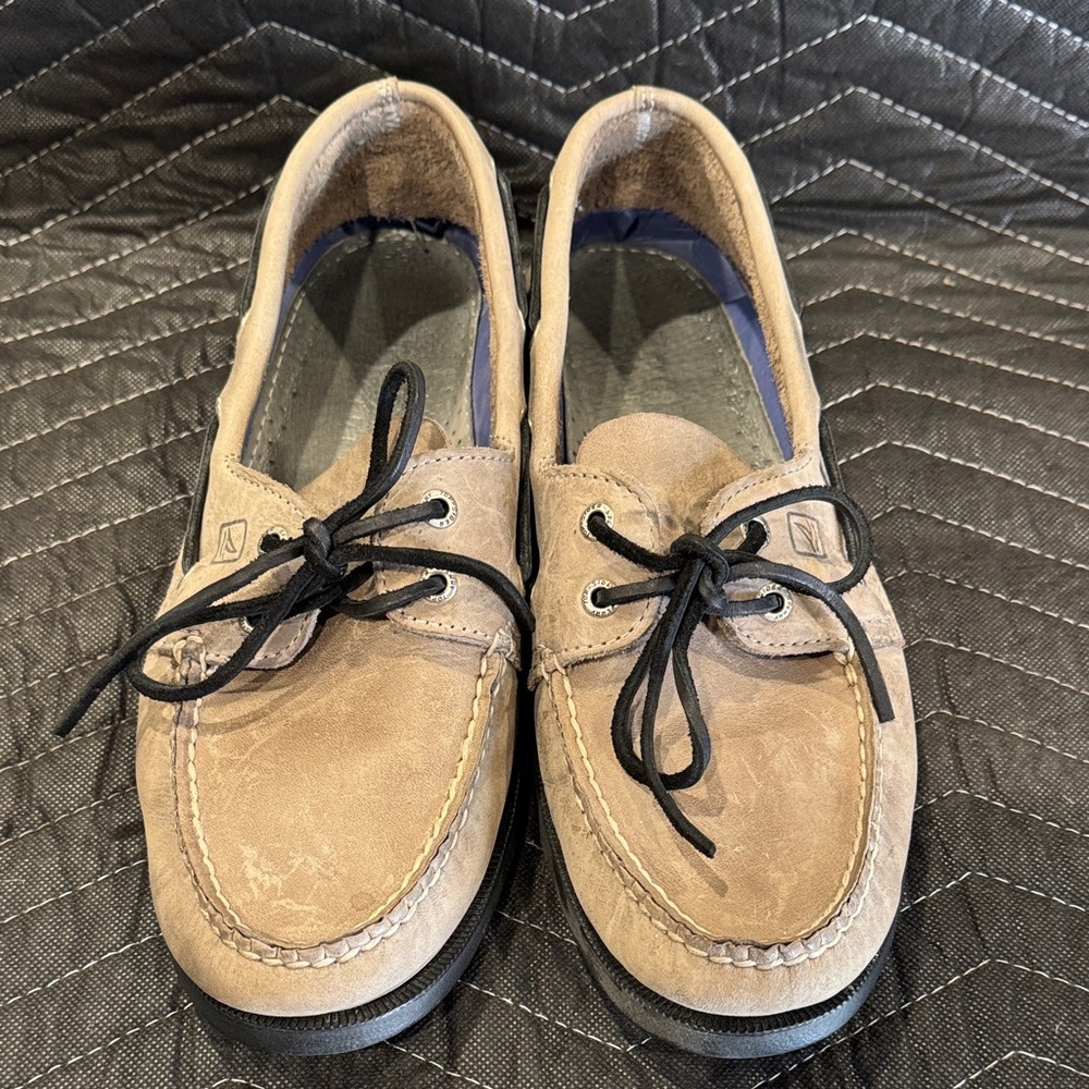 Sperry Men's Tan Boat Shoes with Black Laces